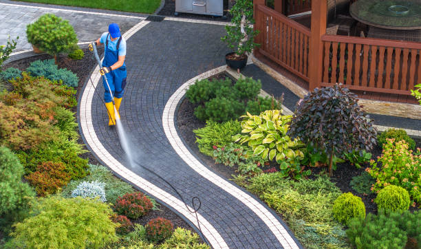 Why Choose Our Certified Pressure Washing Experts for Your Project Needs in Oakdale, MN?